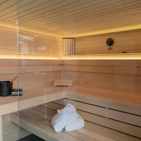Wellness House Oase Mit Whirlpool 아파트